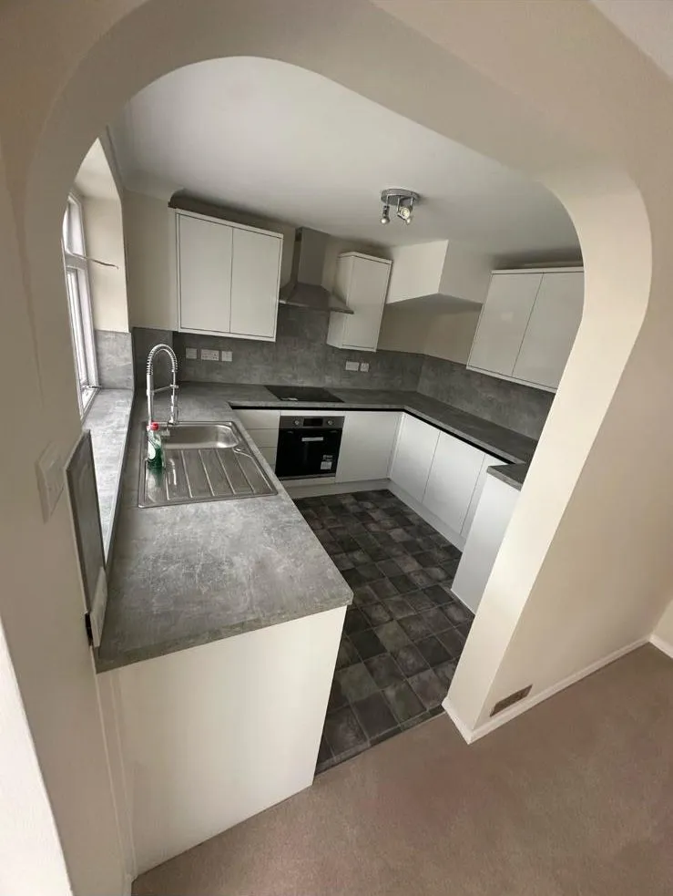 Renovations kitchen egham by Trade Square